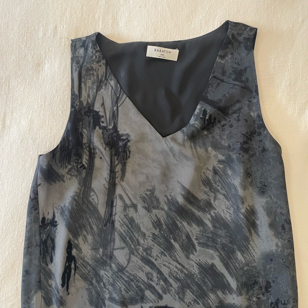 Babaton (Aritzia) Gray and Black Sleeveless Tank Top